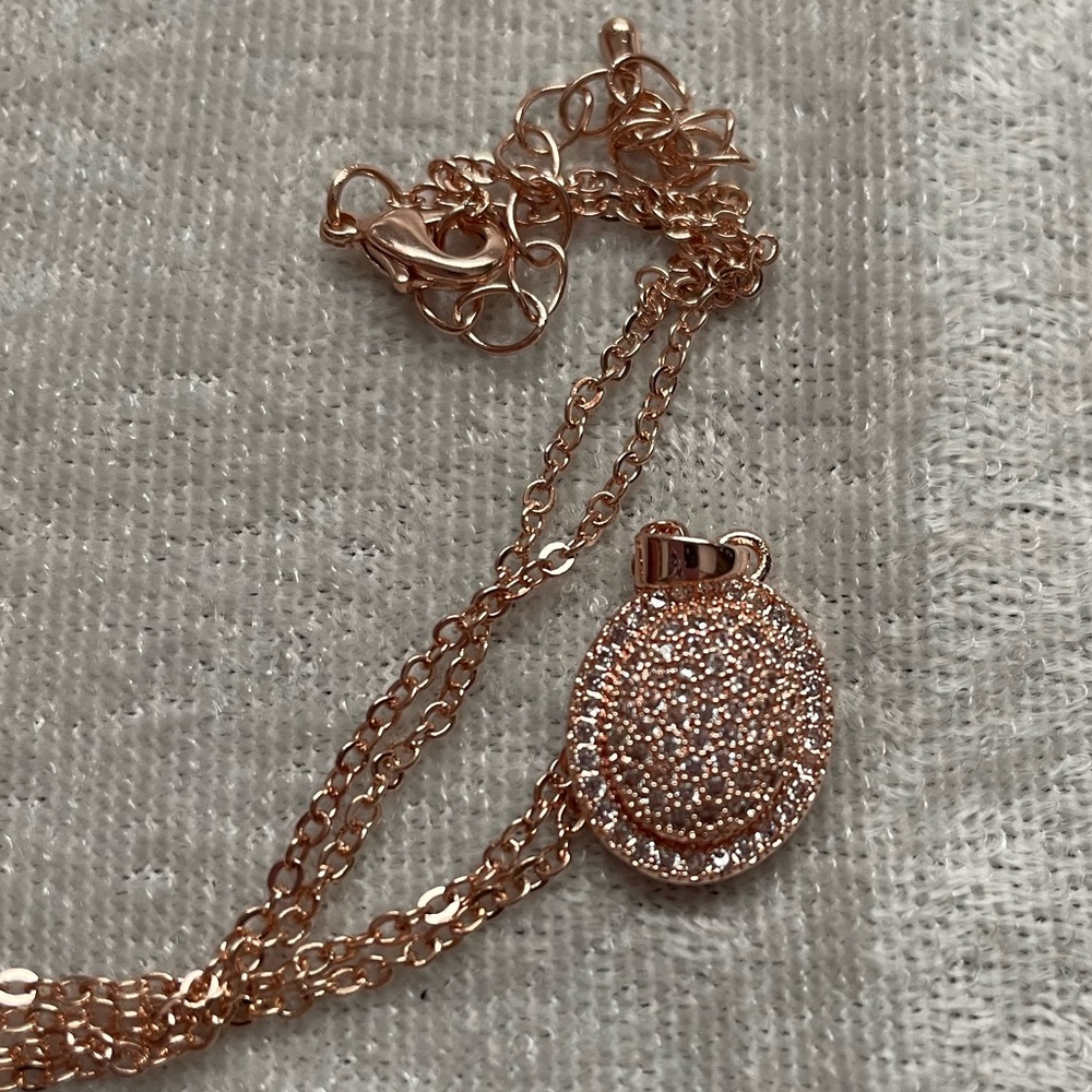 Nikola Valenti Rose Gold Necklace With Pendant Gem